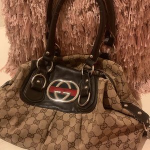 Handbag for sale straps show sign of wear